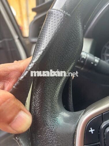 Toyota Innova Trắng 7 chỗ