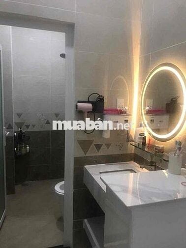 BÁN NHÀ MỚI XÂY SỔ HỒNG RIÊNG . CẠNH NHÀ THỜ TÂN ĐÔNG