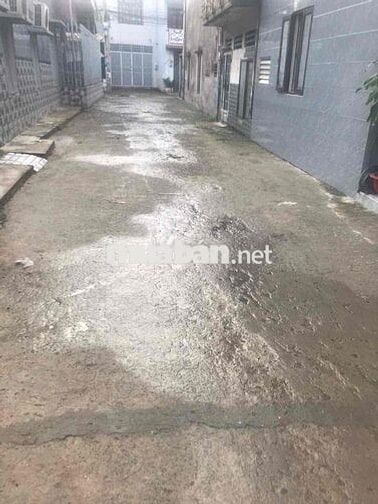 BÁN NHÀ MỚI XÂY SỔ HỒNG RIÊNG . CẠNH NHÀ THỜ TÂN ĐÔNG