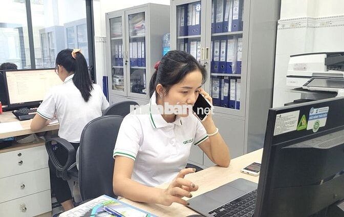 Nhân Viên Chăm Sóc Khách Hàng Tại Hồ Chí Minh 