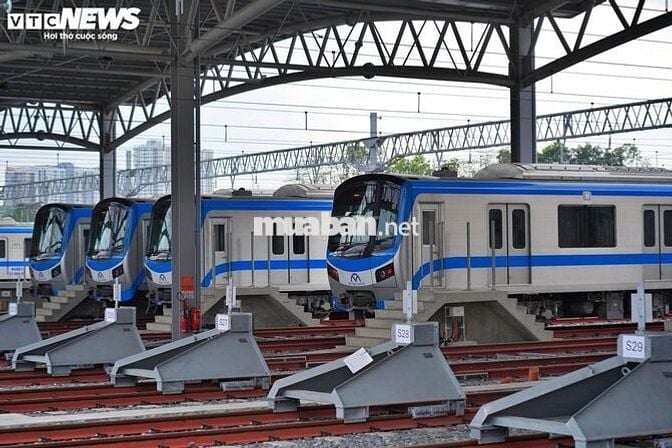 Nhà cũ 8X18, đường 9m, vỉa hè ngay gần chợ Nguyễn Sỹ Sách