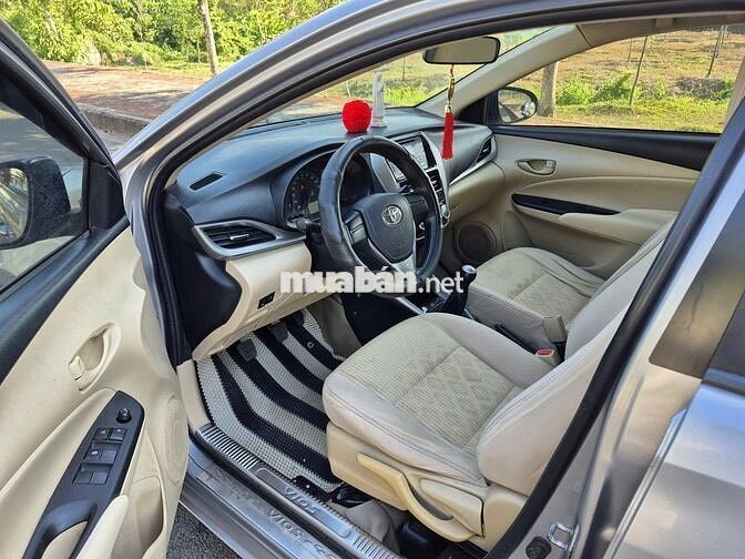 Toyota Vios E 1.5 2019 Bạc