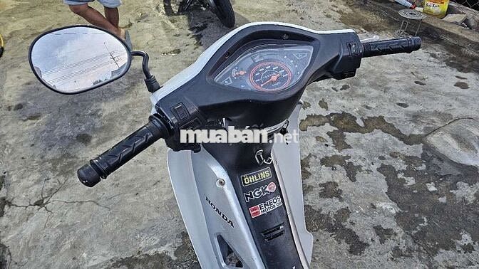 Honda Wave @100 Trắng