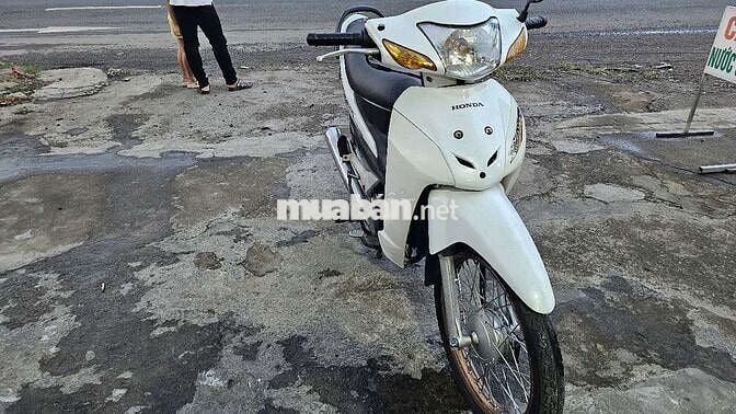 Honda Wave @100 Trắng