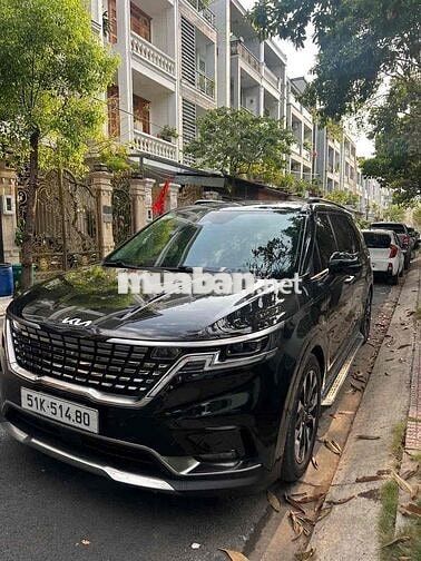 Kia Carnival Signature Đen 7 chỗ