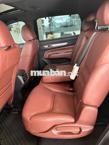 Mazda CX-8 7 chỗ màu Đỏ
