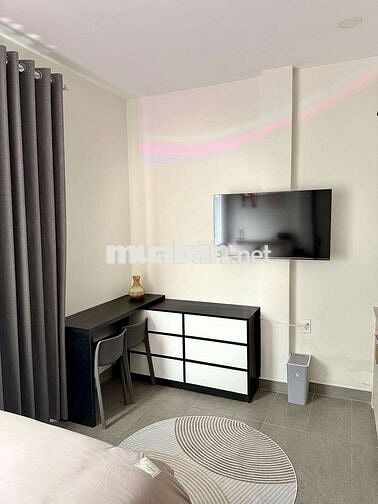 1PN Thang máy đường Cống QUỳnh- Free xe- ban công to thoáng- trung tâm