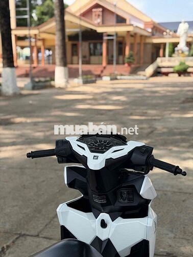 Honda Vario 150 2018 Trắng đen