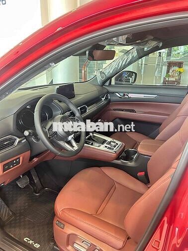 Mazda CX-8 7 chỗ màu Đỏ