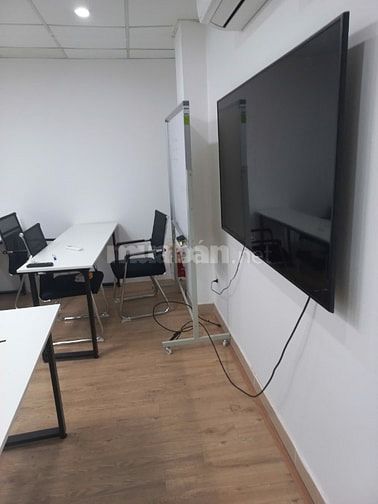 Cho thuê 2 phòng dạy học Trần Duy Hưng, P. Yên Hoà, 30m2/ph, thang máy