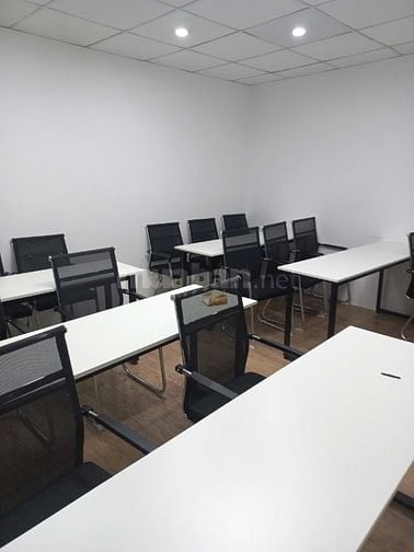 Cho thuê 2 phòng dạy học Trần Duy Hưng, P. Yên Hoà, 30m2/ph, thang máy