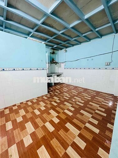 nhà cho thuê nguyên căn ngang 4,5-16m , 3 phòng ngủ.2wc giá 7tr/th