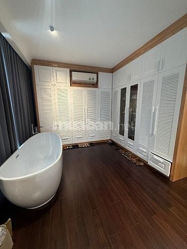 Bán nhà 7 tầng tại số 3 ngõ 109 Nhật Chiêu