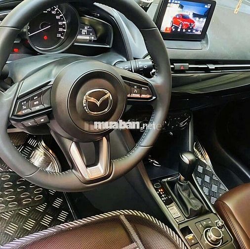 Gia đình bán xe hiệu Mazda CX-3 SX 2024 mới 95%