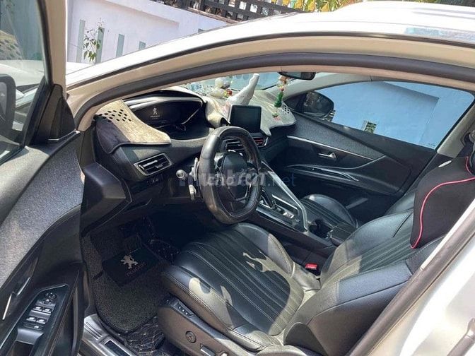 Peugeot 5008 GT 2021 – bản full, có massage ghế, x -719 triệu 