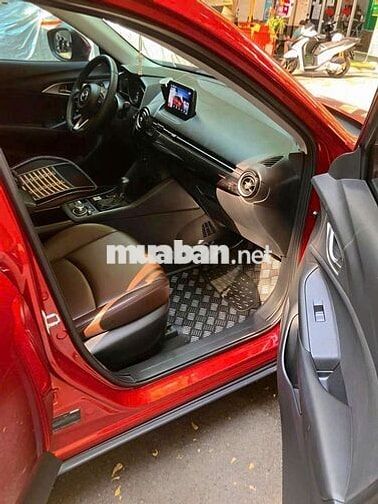 Gia đình bán xe hiệu Mazda CX-3 SX 2024 mới 95%