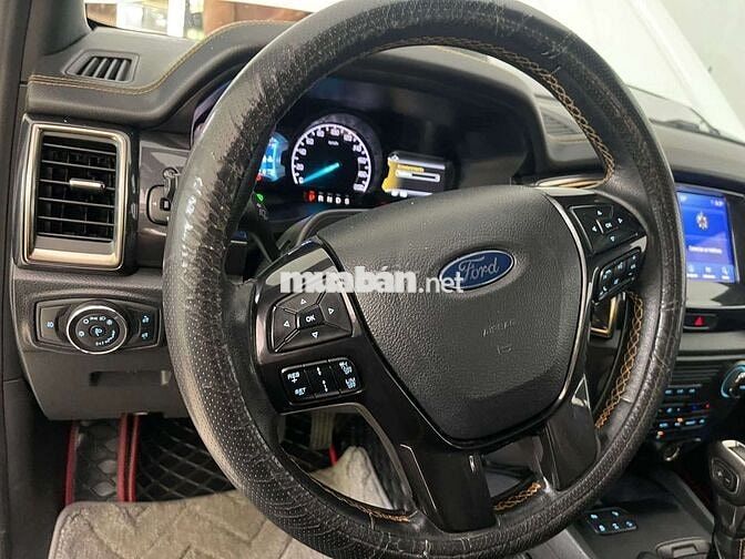 Ford Ranger Wildtrak Trắng 5 chỗ
