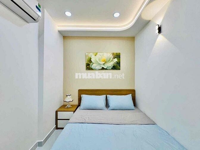 Nhà Trung Tâm 3pn có phòng dưới trệt quang trung