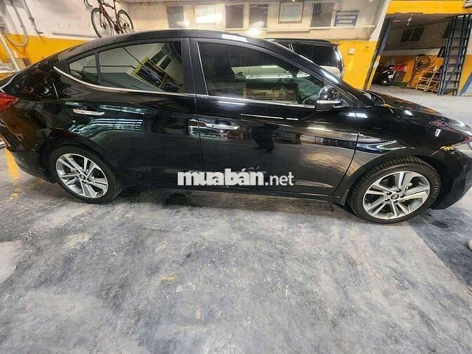Hyundai Elantra 2018 Đen