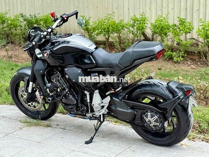Honda CB1000R 2020 Đk2021 Đen 18000 km