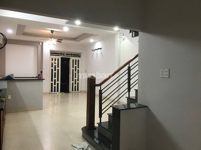 🔥 NHÀ NGUYÊN CĂN Q3 – 5PN – HXH 🔥 👉 Vừa ở vừa tiện khai thác.
