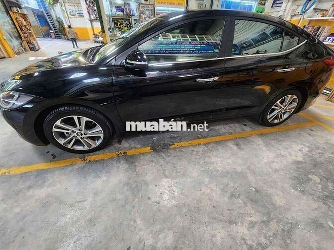 Hyundai Elantra 2018 Đen