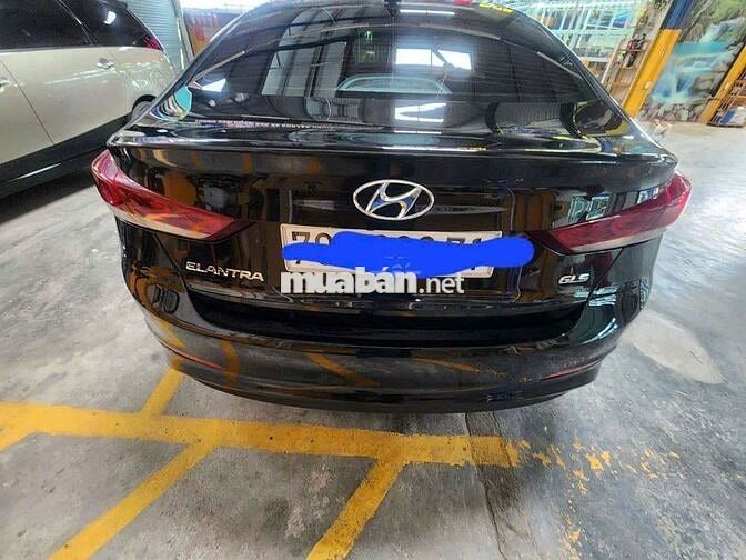 Hyundai Elantra 2018 Đen
