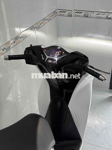 SH 125 ABS 2022 Trắng đen bstp chính chủ