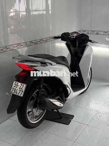 SH 125 ABS 2022 Trắng đen bstp chính chủ