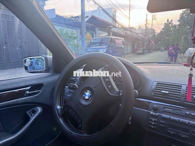 BMW 318i 2005 Nâu