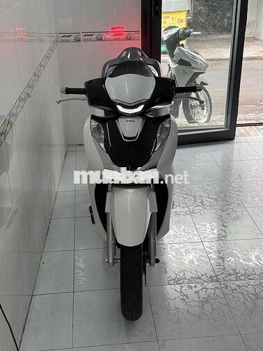 SH 125 ABS 2022 Trắng đen bstp chính chủ