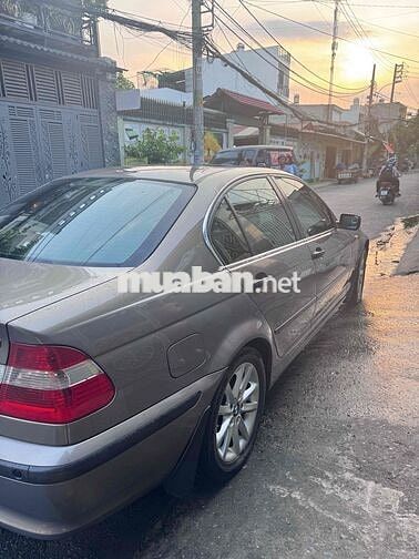 BMW 318i 2005 Nâu