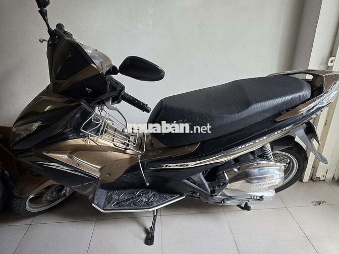 Honda Air Blade 125 Vàng đồng