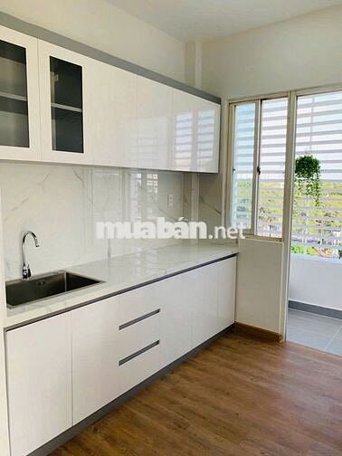 Bán căn hộ chung cư 155 Nguyễn Chí Thanh, quận 5
