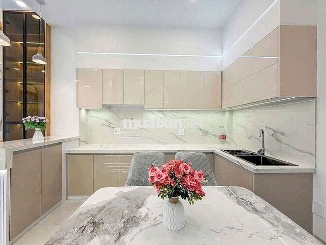 NHÀ TRỆT LẦU – HẺM 7 TRẦN VĨNH KIẾT, CẦN THƠ