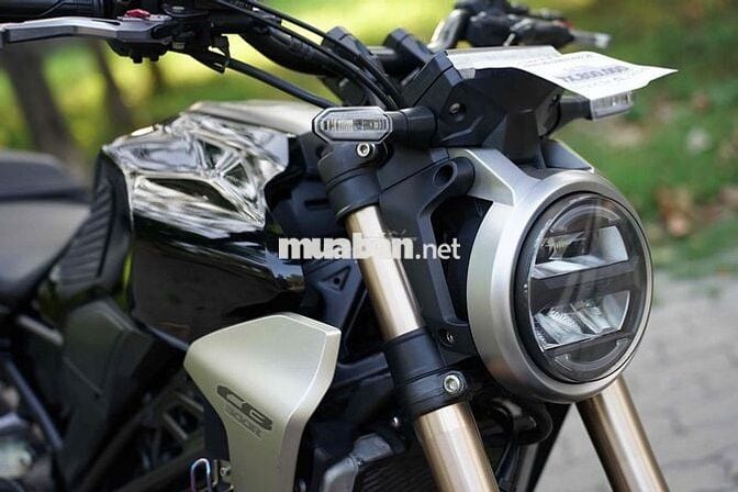 😁😊Honda CB300R Đen biển sg 26858 . xe đẹp odo thấp