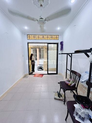 Cho thuê nhà nguyên căn hoặc bán nhà khu phố Tây Phạm Ngủ Lão, Q1, HCM