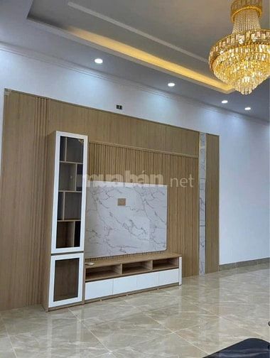 Thanh lý nhà sổ hồng riêng trên trục đường Tân Liêm gần chợ Phú Lạc