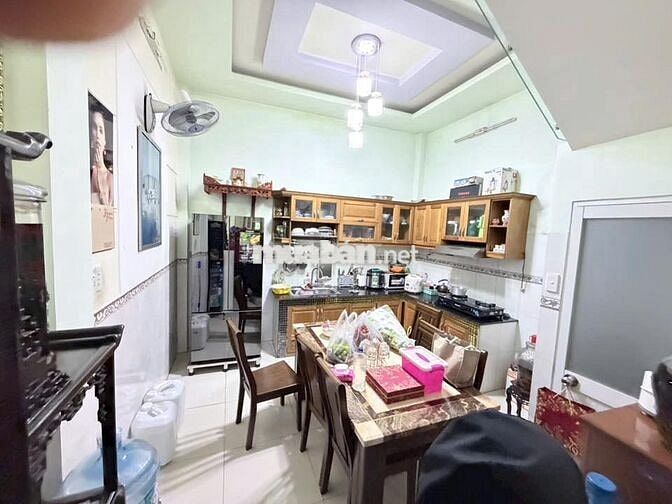 Nhà MT nội bộ khu tên lửa 4x10m 3.5 tấm giá 7.25 tỷ nội thất cao cấp