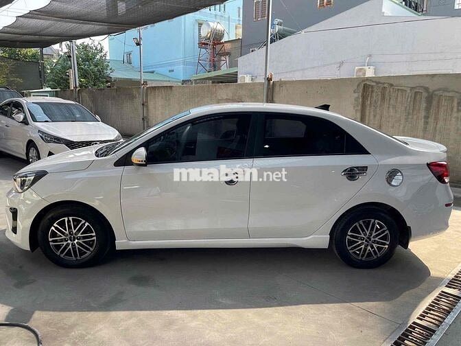 Kia Soluto 2022 1.4 AT Luxury - 57000 km