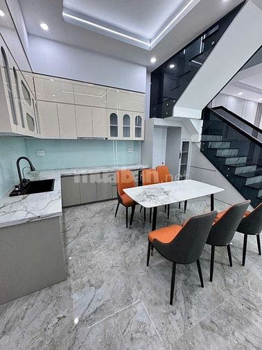 NHÀ 2 TẦNG - TT TÂN UYÊN CHỈ 2,6 TỶ  Nhà 2 tầng FULL nội thất