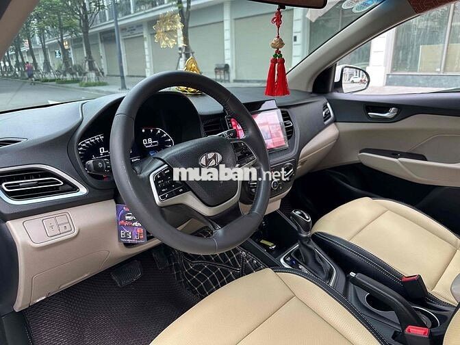 Hyundai Accent 2022 1.4 AT - 80000 km