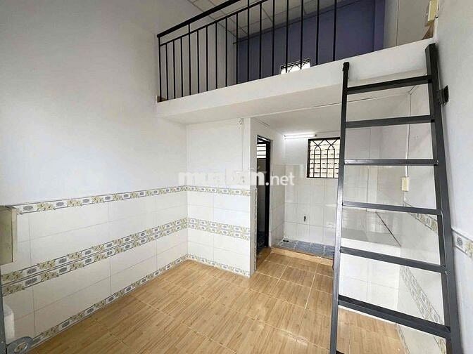 PHÒNG TRỌ GIÁ RẺ, GÁC CAO, THOÁNG MÁT, GẦN KCX TÂN THUẬN, UFM
