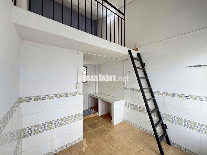 PHÒNG TRỌ GIÁ RẺ, GÁC CAO, THOÁNG MÁT, GẦN KCX TÂN THUẬN, UFM