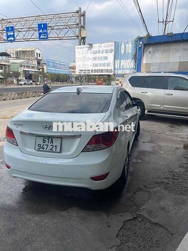 Hyundai Accent 2013 Số sàn Trắng