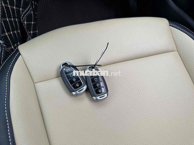 Hyundai Accent 2022 1.4 AT - 80000 km