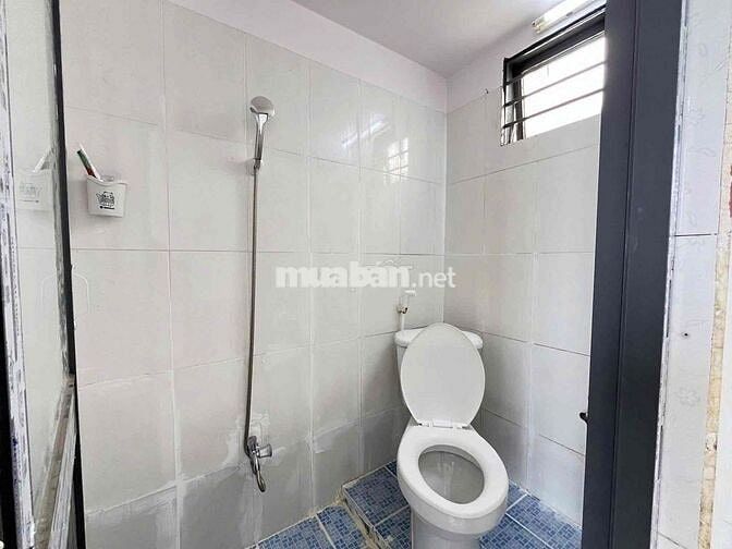 PHÒNG TRỌ GIÁ RẺ, GÁC CAO, THOÁNG MÁT, GẦN KCX TÂN THUẬN, UFM