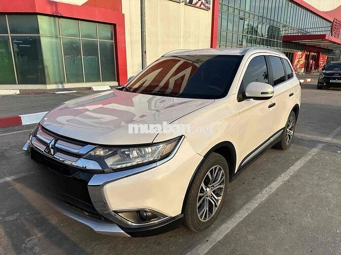 Mitsubishi Outlander 2018 Trắng