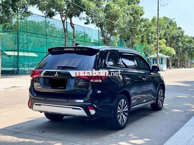 Mitsubishi Outlander 2023 2.0 CVT Đen