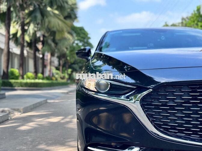 Mazda 3 2022 1.5 Luxury Đen 20.000 km